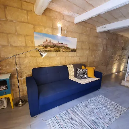 Maltese Charm *